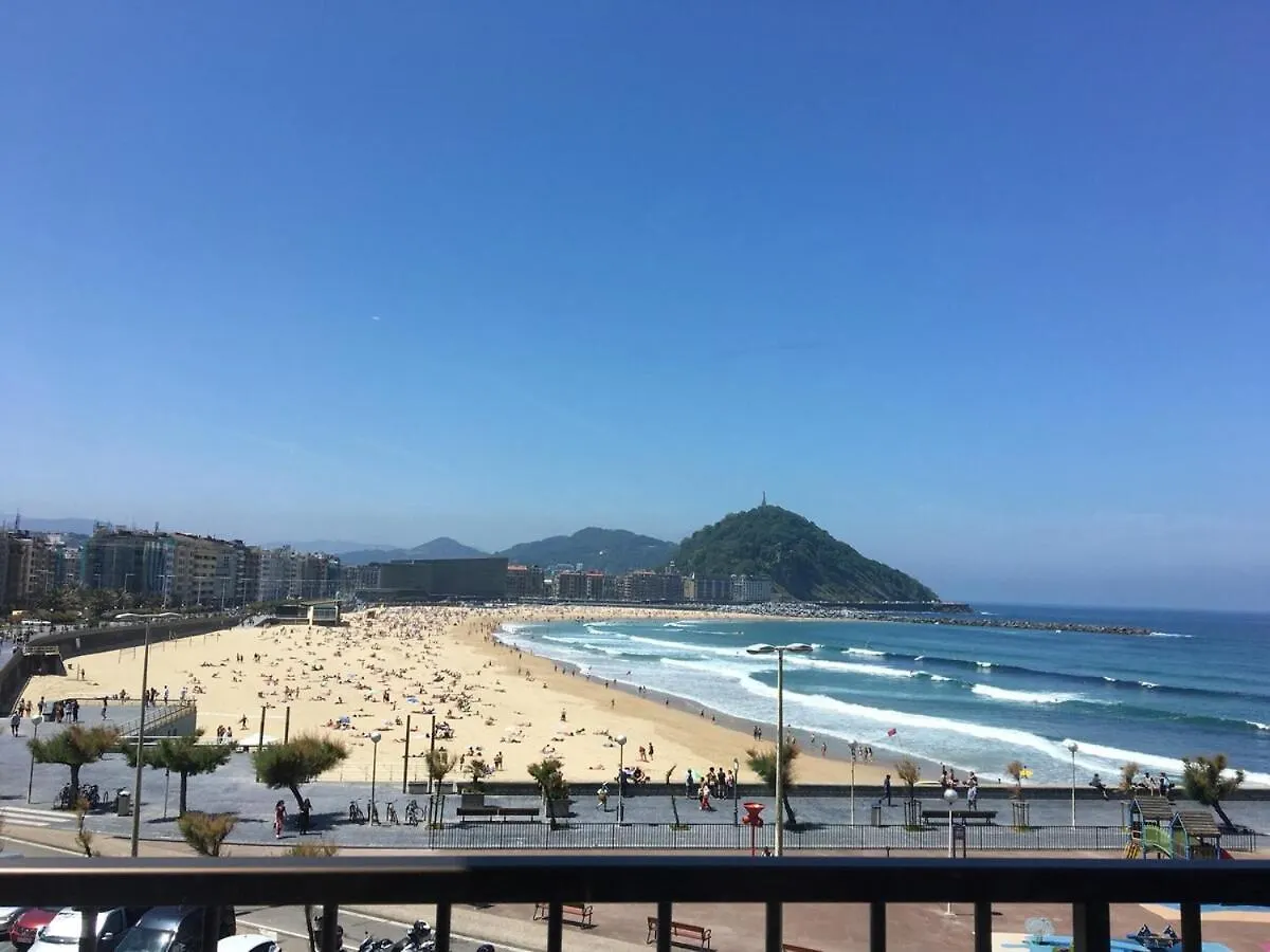 Sea Views From 4 Balconies Walk Score 90 San Sebastián Apartment
